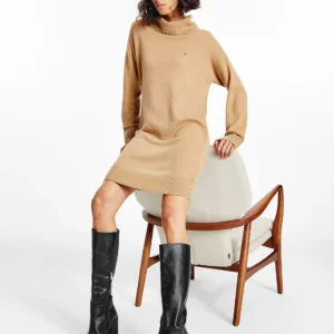 Tommy Hilfiger dámské béžové šaty Softwool - M (GW8)