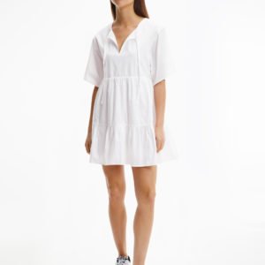 Tommy Jeans dámské bílé šaty TIERED KAFTAN  - XS (YBR)