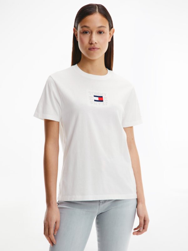 Tommy Jeans dámské bílé triko TIMELESS BOX  - XS (YBL)