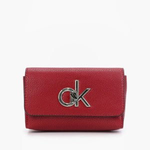 Calvin Klein dámská vínová ledvinka Re-Lock - OS (XCL)