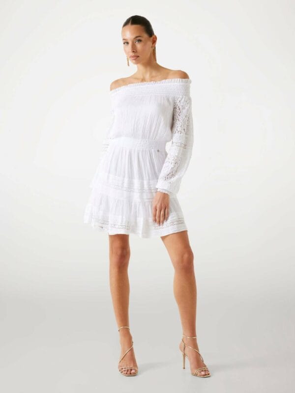 Guess dámské bílé šaty - XS (G011)