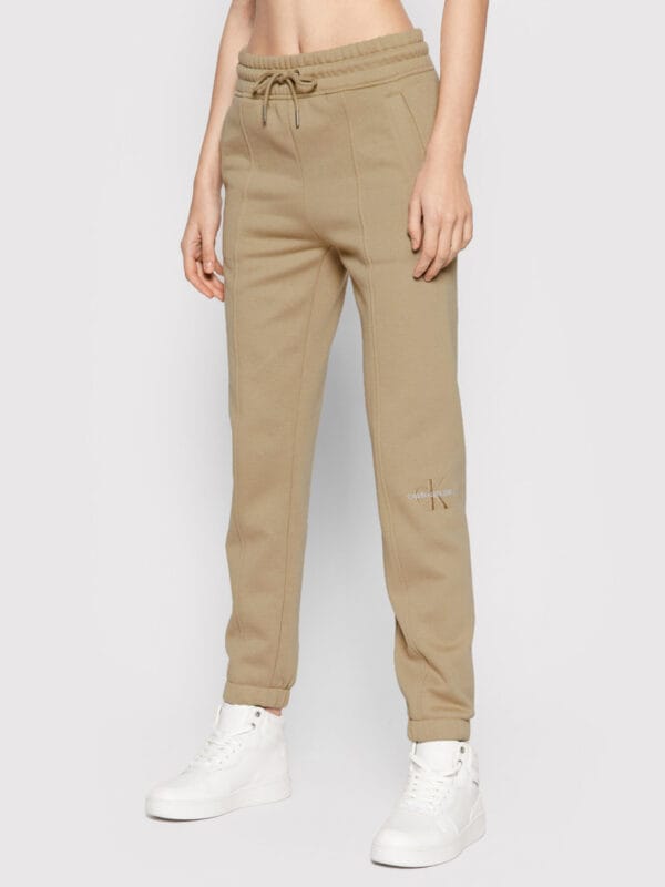 Calvin Klein dámské béžové tepláky J20J216240 M