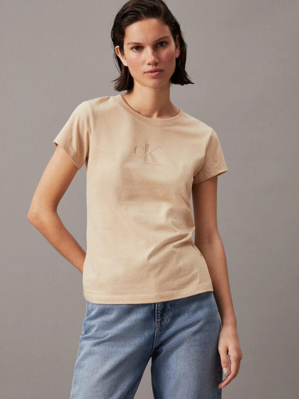 Calvin Klein dámské béžové tričko J20J223909 M