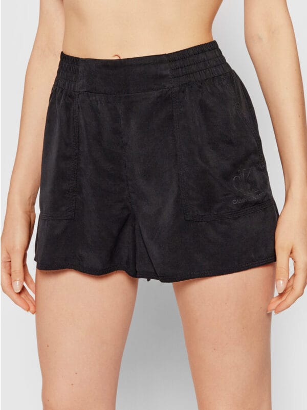 Calvin Klein dámské černé šortky J20J215563 L
