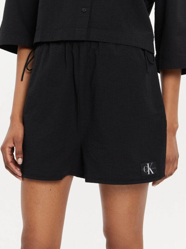 Calvin Klein dámské černé šortky J20J223424 XS