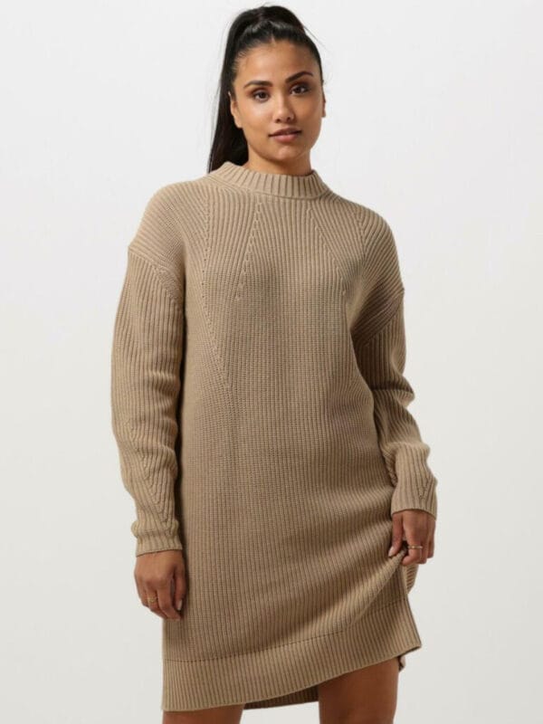 Calvin Klein dámské hnědé svetrové šaty J20J222156 M