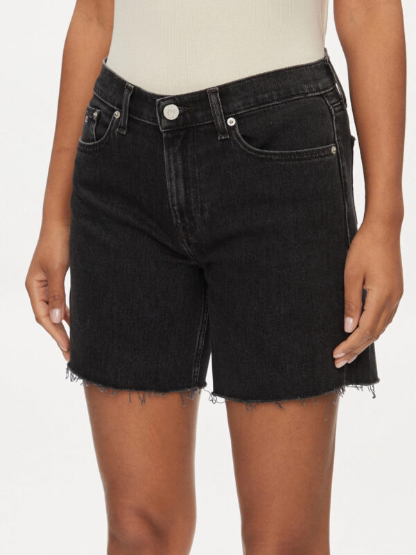 Tommy Jeans dámské černé džínové šortky DW0DW18330 27/NI