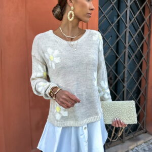 Béžový svetřík s květinami PAULINA Velikost: ONESIZE