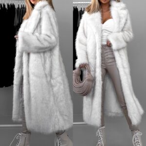 Bílý žíhaný dlouhý faux fur kožešinový kabát KINKA Velikost: M/L