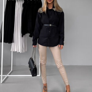 Černá stylová košile LUPITA s aplikací Velikost: L/XL