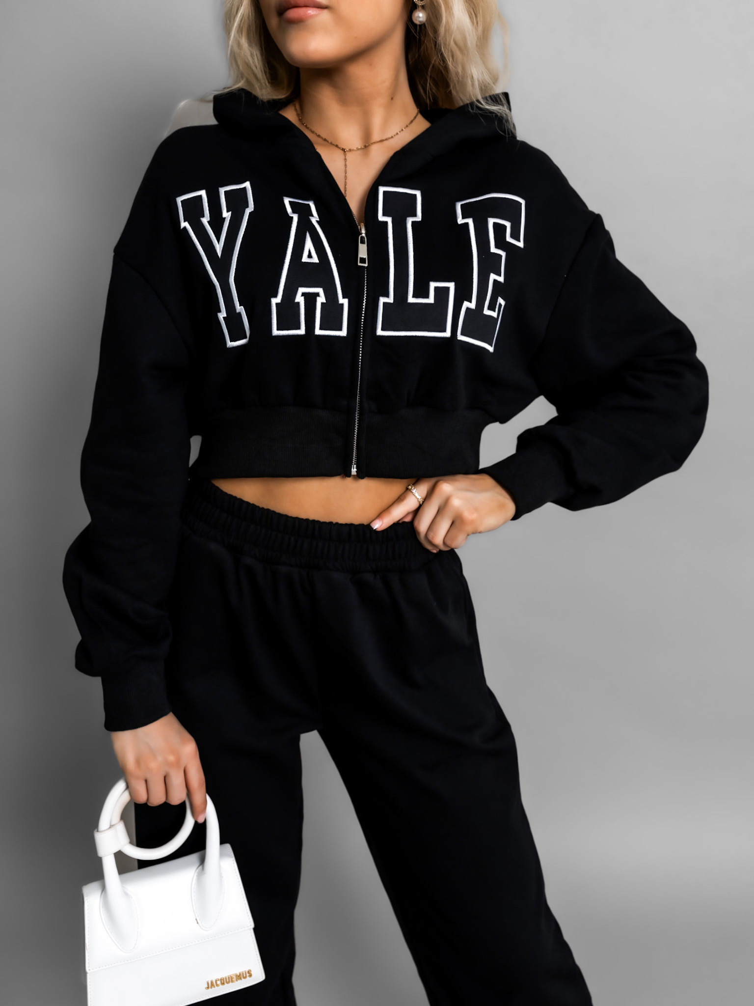 Černá teplákovka MANAL s rozšířenými nohavicemi 95% bavlna Velikost: ONESIZE - Obrázek 2