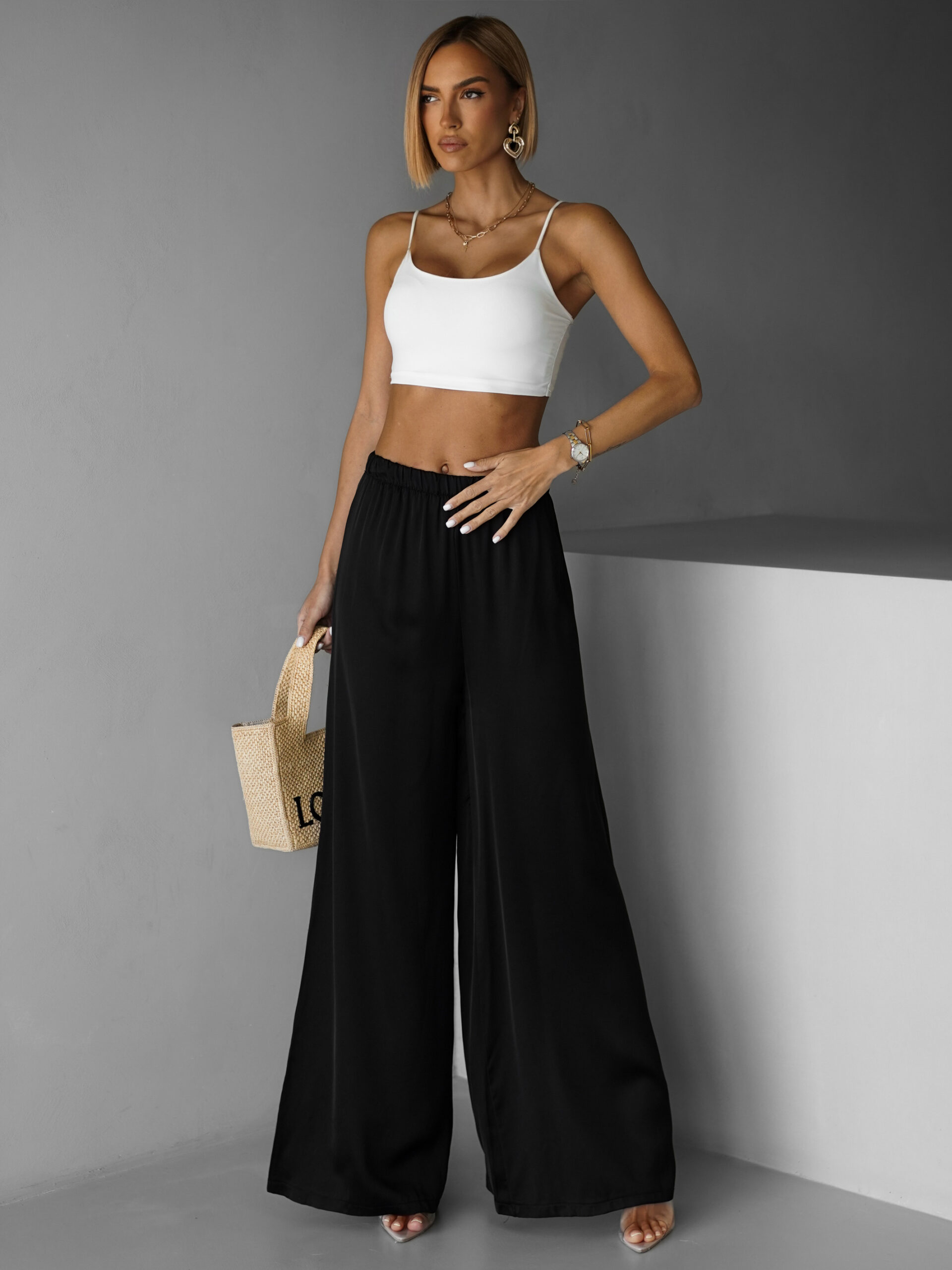 Černé saténové široké kalhoty SITAKE Velikost: Prodloužená délka - Obrázek 3