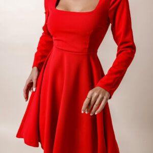 Červené elegantní šaty BUTTONI jednoduchého střihu Velikost: ONESIZE