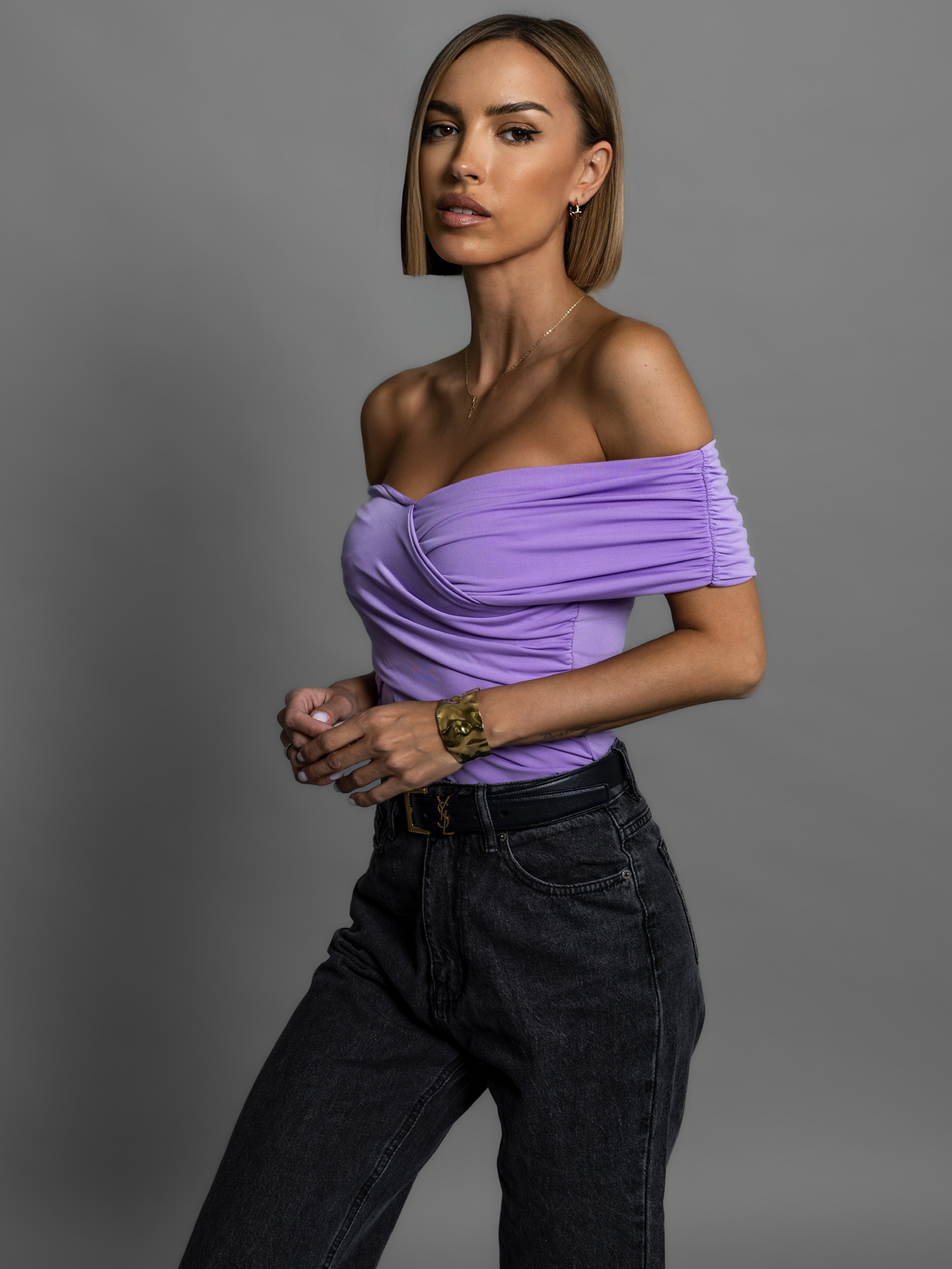 Fialové elegantní body RAINERE s holými rameny Velikost: ONESIZE - Obrázek 3