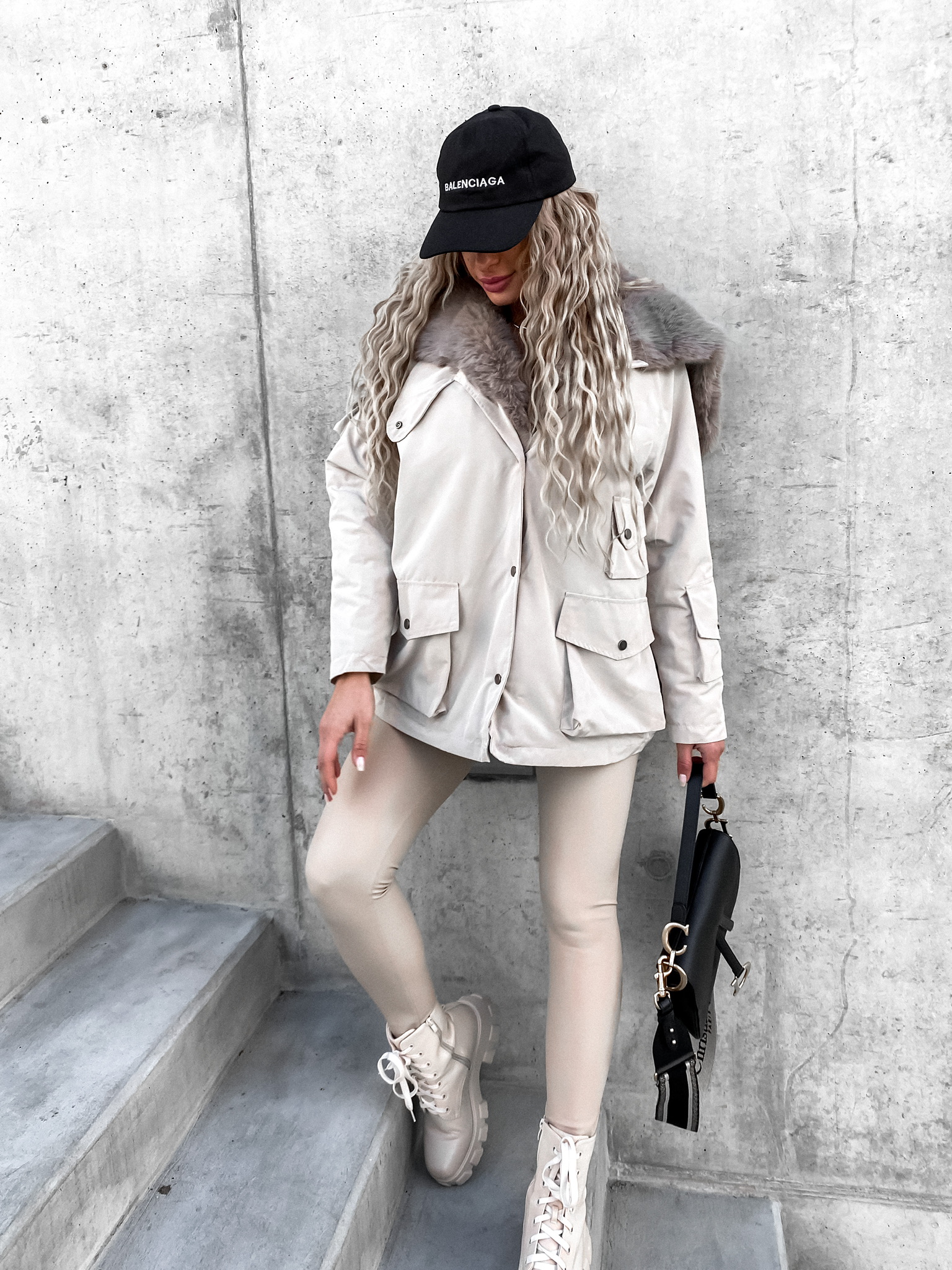 Krémová bunda LUIGI s kožešinou Velikost: M - Obrázek 2