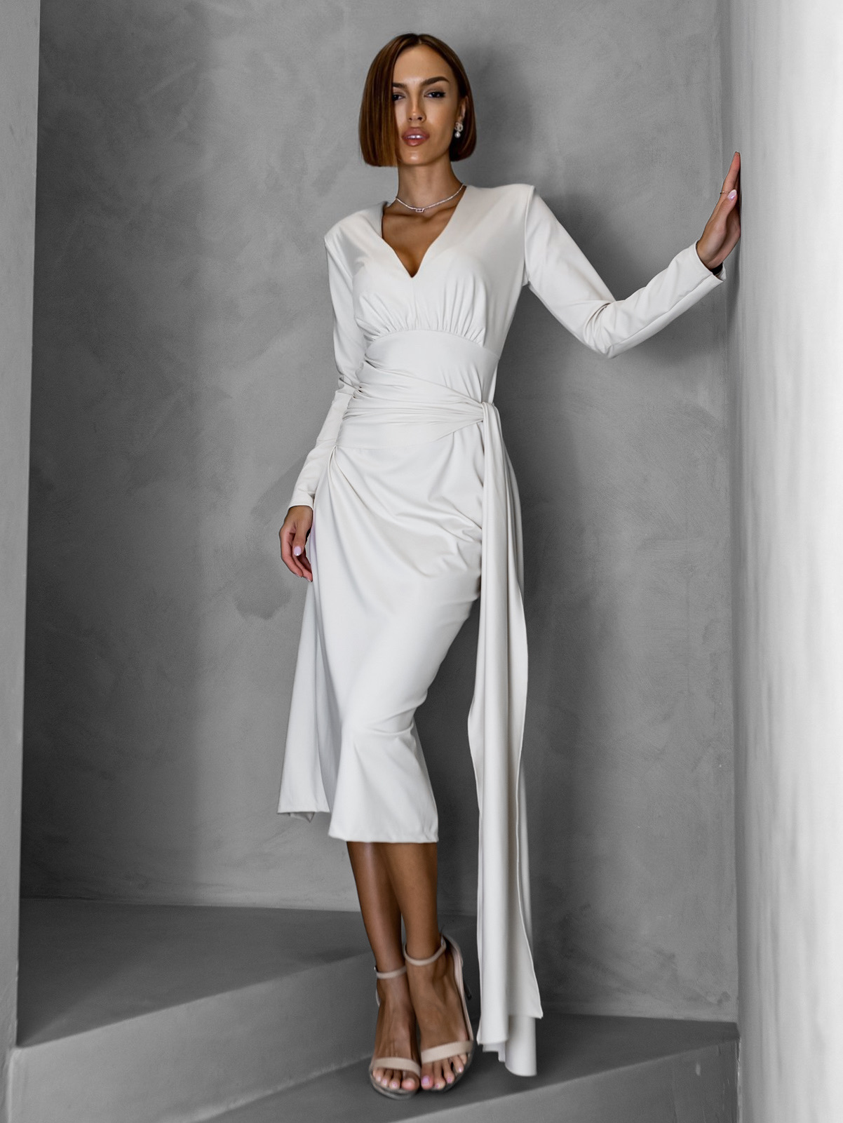 Krémové dlouhé elegantní šaty AUTIS se zavazováním Velikost: ONESIZE - Obrázek 3