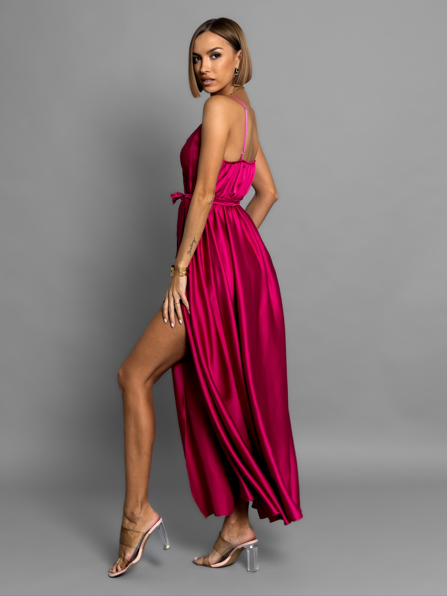 Malinové elegantní dlouhé šaty FAIRYTALE - Obrázek 3