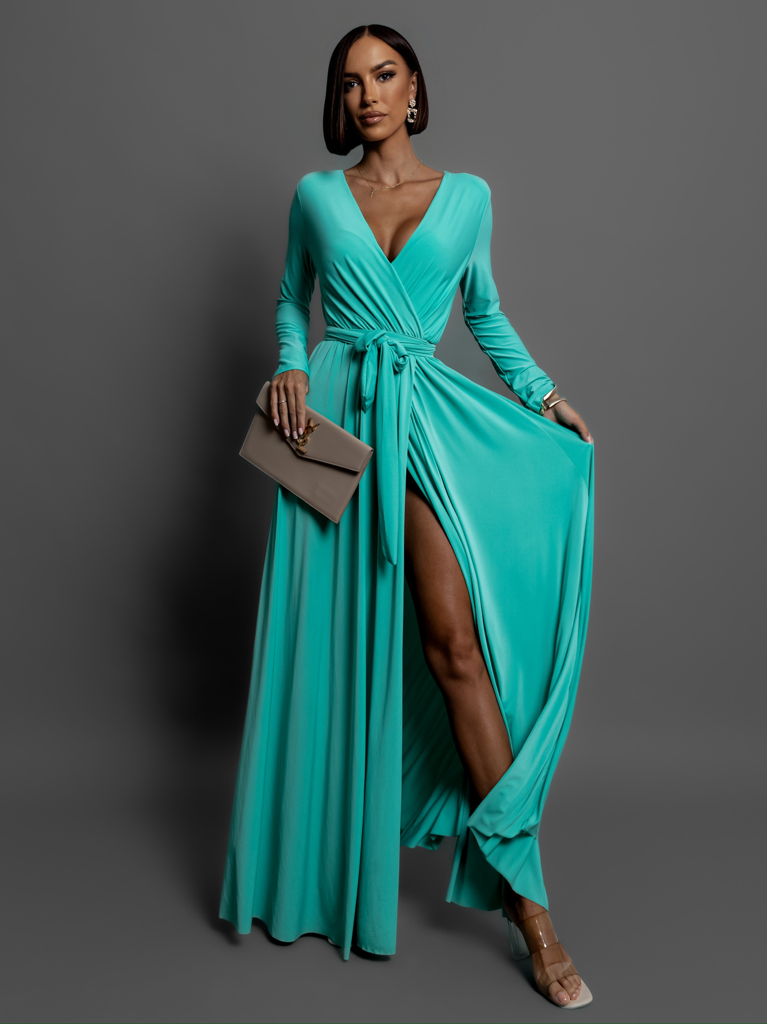 Mentolové dlouhé elegantní šaty JOELLIAN Velikost: ONESIZE