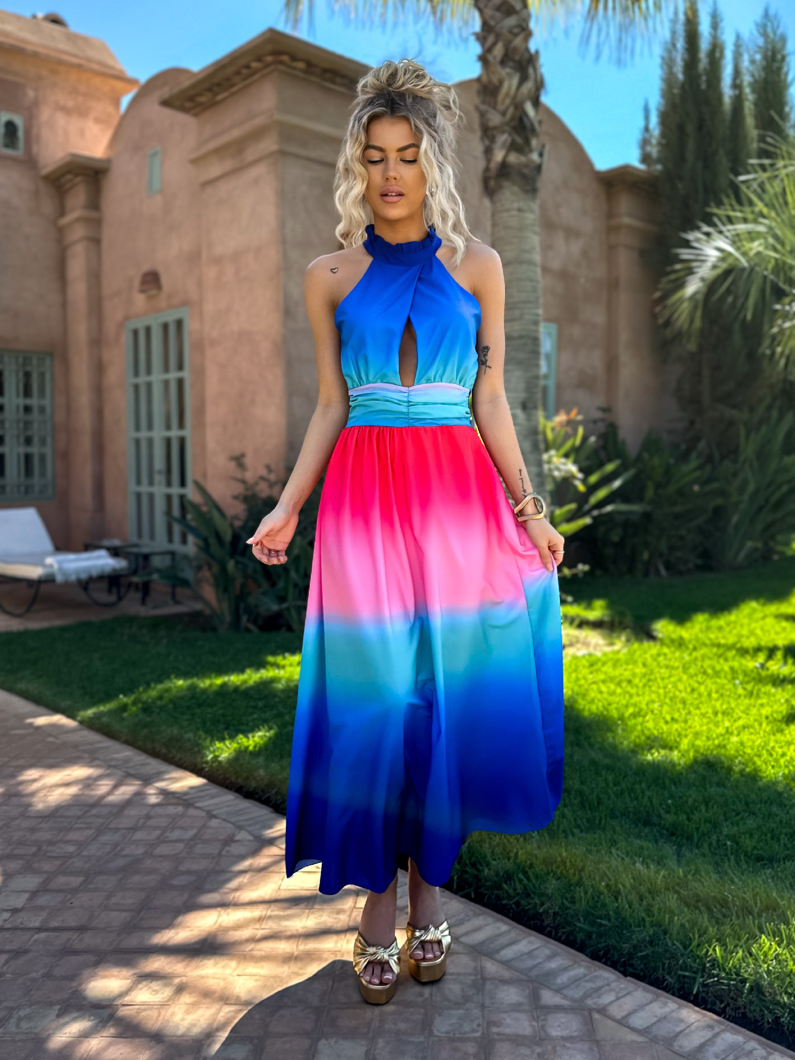 Modrorůžové dlouhé duhové elegantní šaty ANYAS Velikost: ONESIZE - Obrázek 2