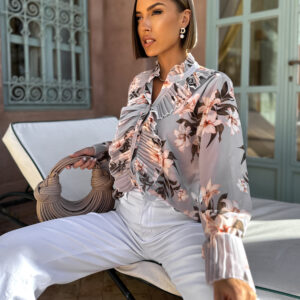 Šedá květinová halenka GINO s volány Velikost: ONESIZE