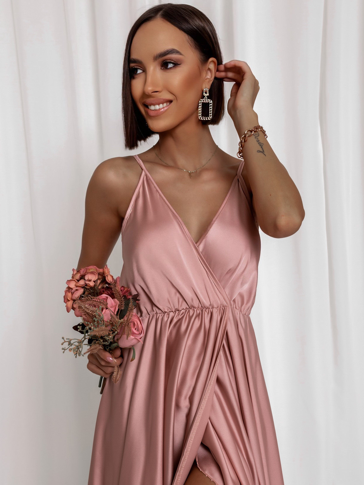 Starorůžové dlouhé lesklé šaty PERFECTLY - Obrázek 2