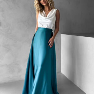 Světle petrolejová dlouhá zavinovací saténová sukně DENISSE Velikost: ONESIZE