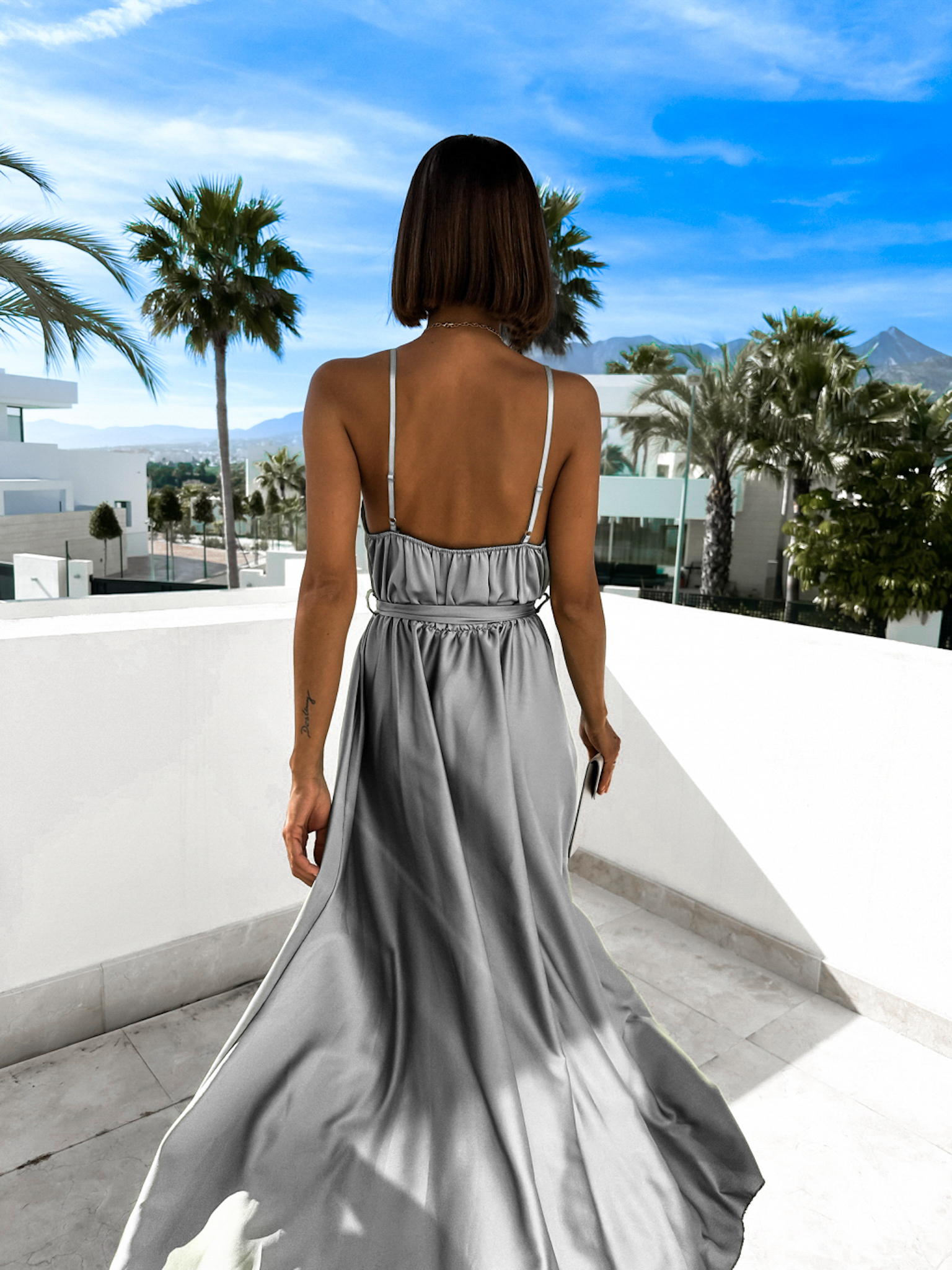 Světle šedé elegantní dlouhé šaty FAIRYTALE Velikost: ONESIZE - Obrázek 3