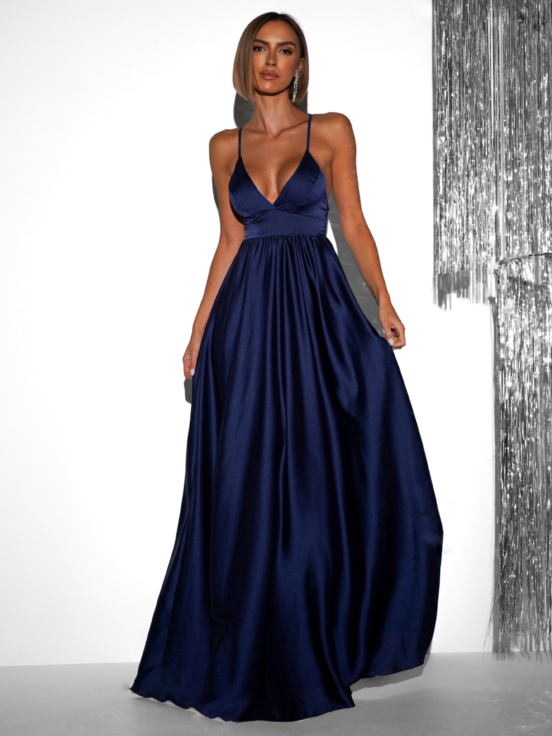 Tmavě modré elegantní šaty MAKANY