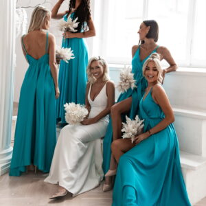 Tyrkysové dlouhé lesklé šaty PERFECTLY