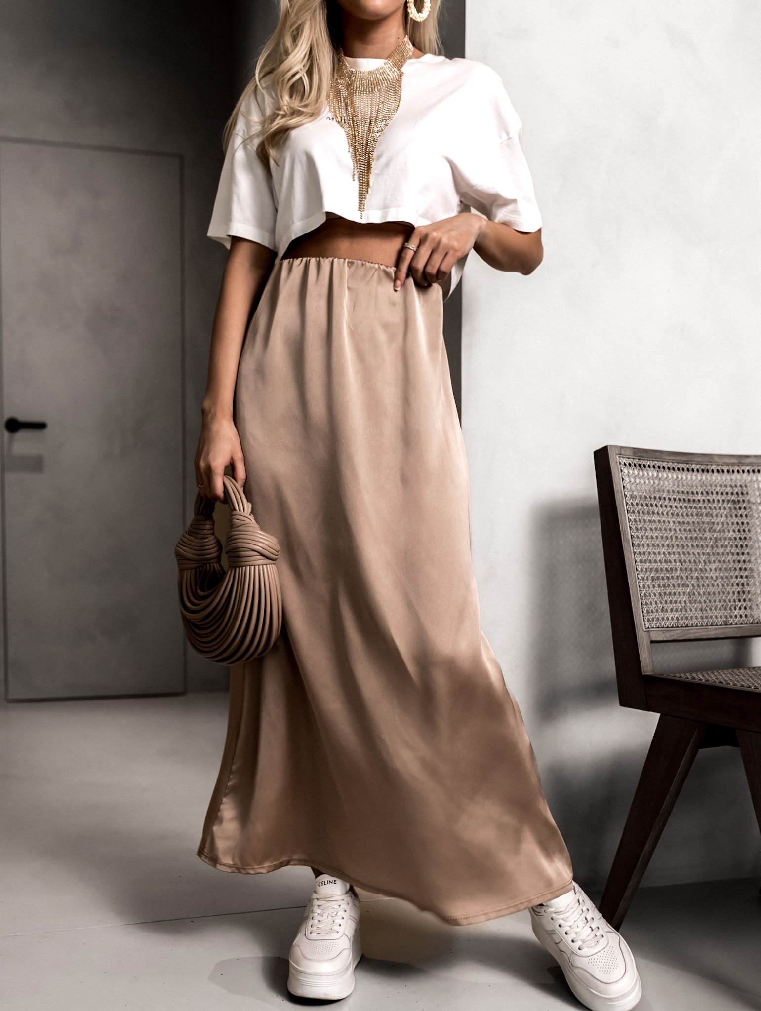 Zlatá dlouhá elegantní sukně RUZOVEL Velikost: ONESIZE - Obrázek 2