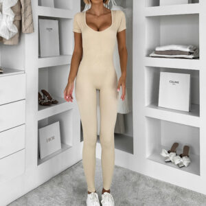 Béžový tvarující overal GRAYZE s krátkým rukávem Velikost: M/L