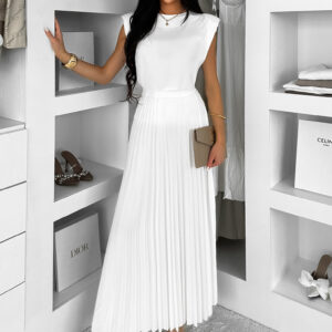 Bílý elegantní plisovaný komplet LEEROYA Velikost: ONESIZE