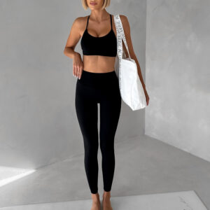 Černá sportovní elastická souprava OKULOTA Velikost: M