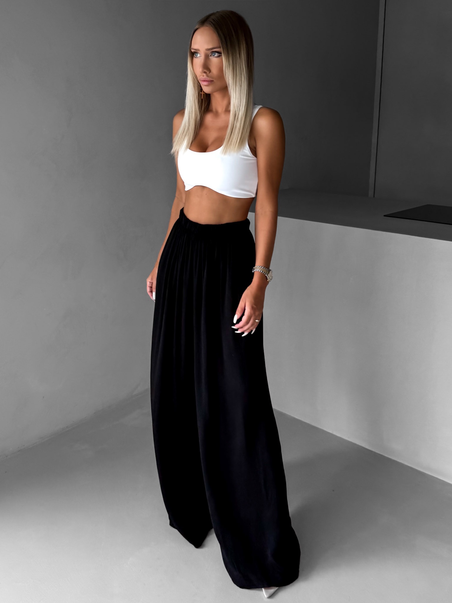 Černé široké volné dlouhé kalhoty OLVIRA Velikost: Prodloužená délka