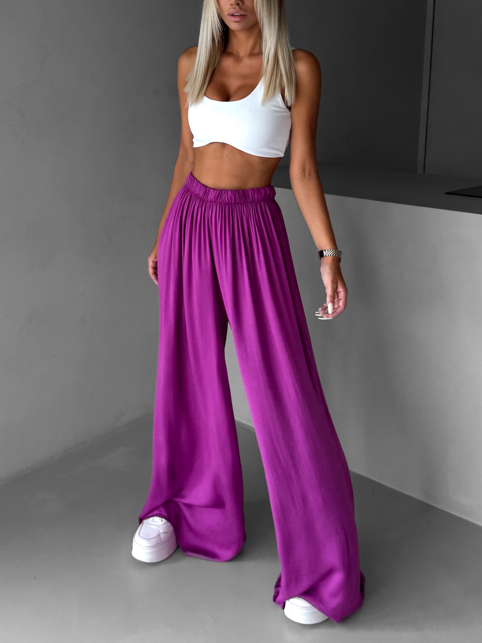 Fialové široké volné dlouhé kalhoty OLVIRA Velikost: Standardní délka - Obrázek 2