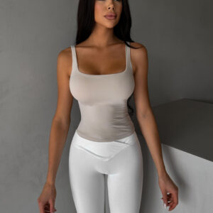 Krémový sportovní top GALINO na ramínka Velikost: L