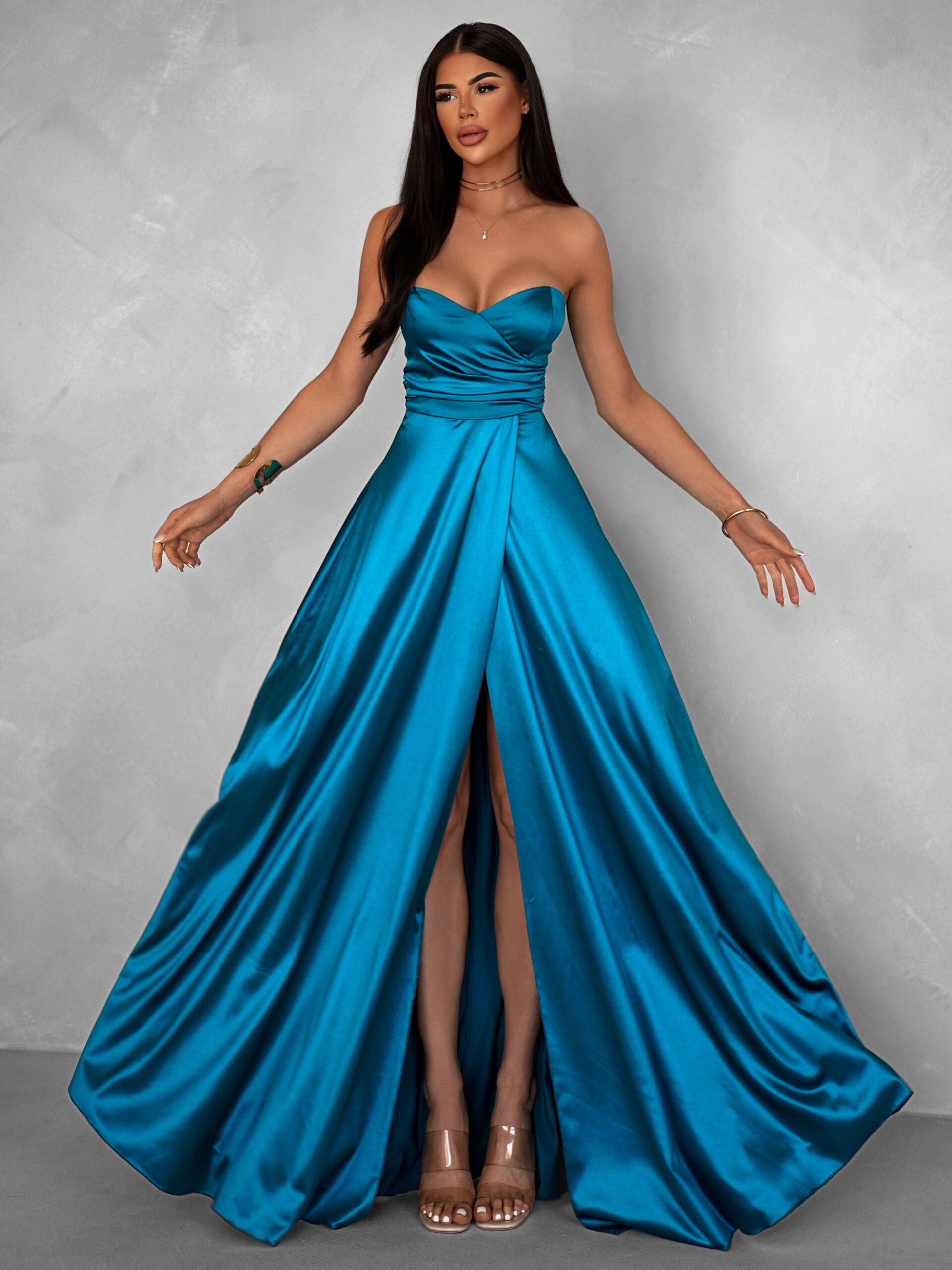 Petrolejové saténové dlouhé společenské šaty SYCHAEUS bez ramínek Velikost: ONESIZE