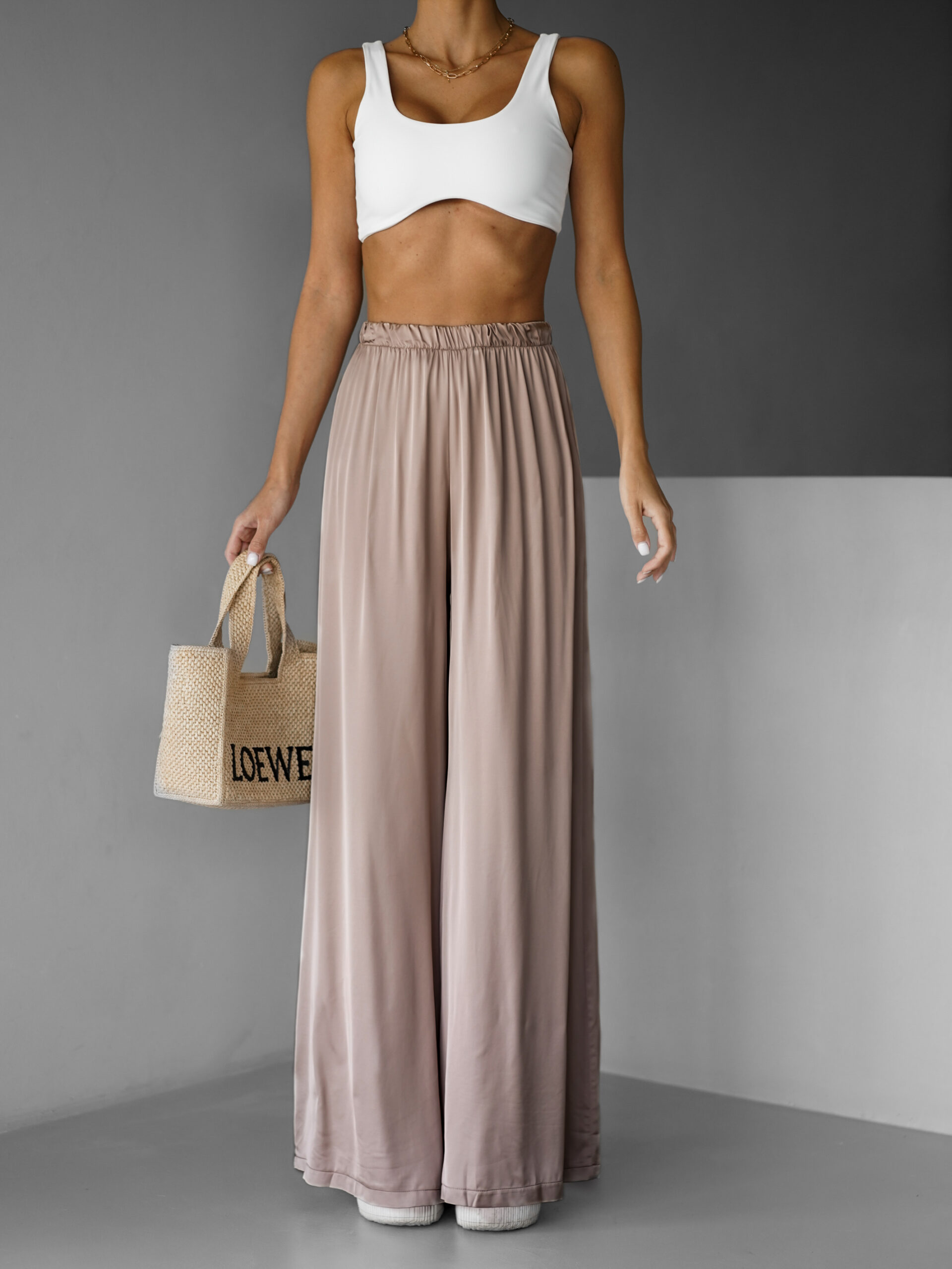 Světle hnědé saténové široké kalhoty SITAKE Velikost: Extra délka