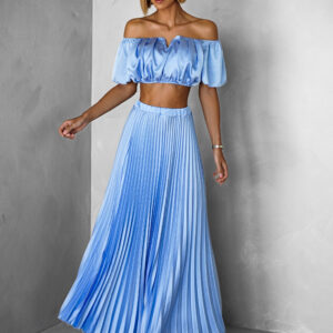 Světle modrý saténový komplet ZERA se sukní Velikost: ONESIZE