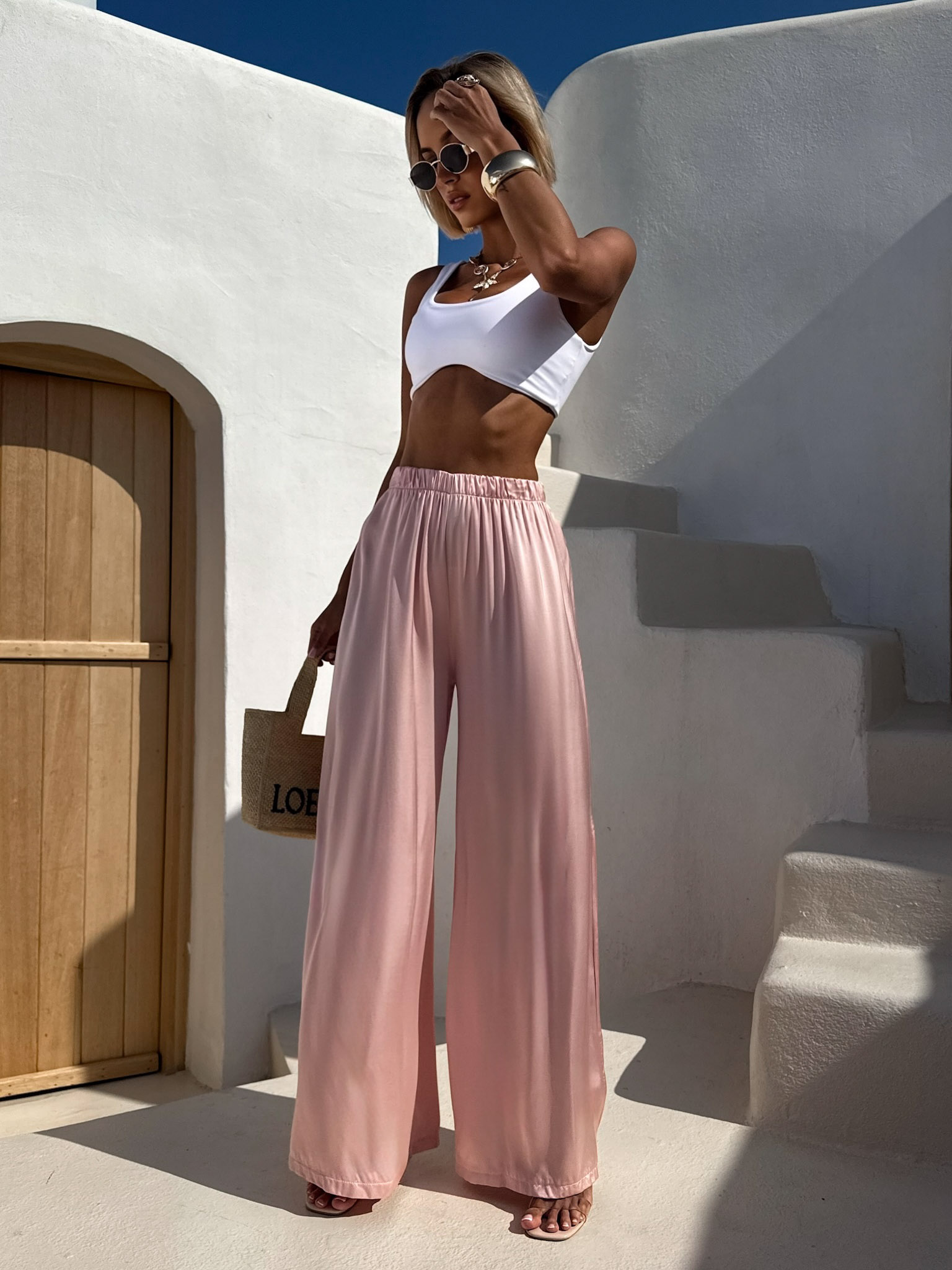 Světle růžové dlouhé saténové široké kalhoty SITAKE Velikost: Standardní délka - Obrázek 2