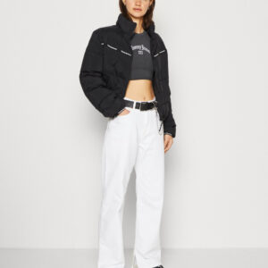 Tommy Jeans dámská černá bunda DW0DW16100 L