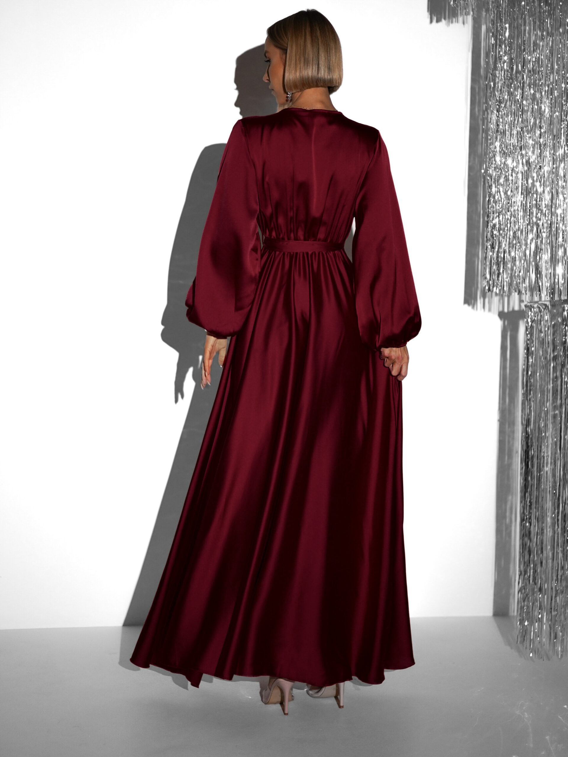 Vínové elegantní šaty WOMAN s dlouhým rukávem Velikost: ONESIZE - Obrázek 3