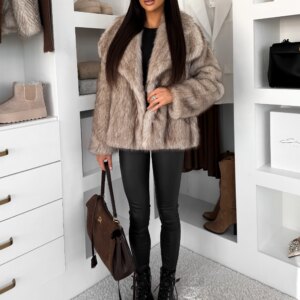 Béžový kožešinový žíhaný faux fur kabát MINVERO Velikost: ONESIZE