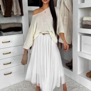 Bílý oversize elegantní svetřík ZYRMINA Velikost: ONESIZE