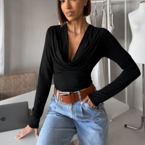 Černé elegantní triko CALIRA s výstřihem Velikost: ONESIZE