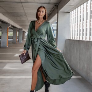 Khaki elegantní šaty WOMAN s dlouhým rukávem
