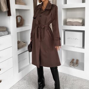 Tmavě hnědý elegantní semišový midi kabát AERISCA Velikost: ONESIZE